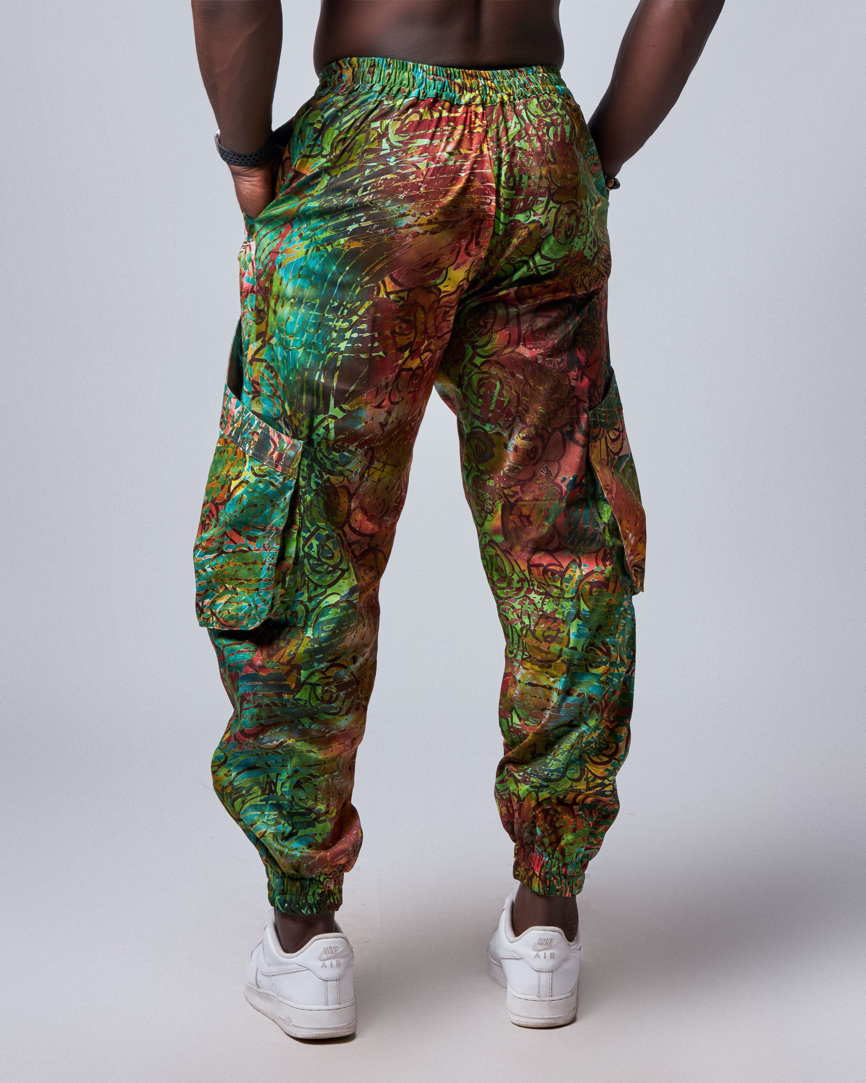 Artisan-Inspired Linen Cargo Pants with Batik Print