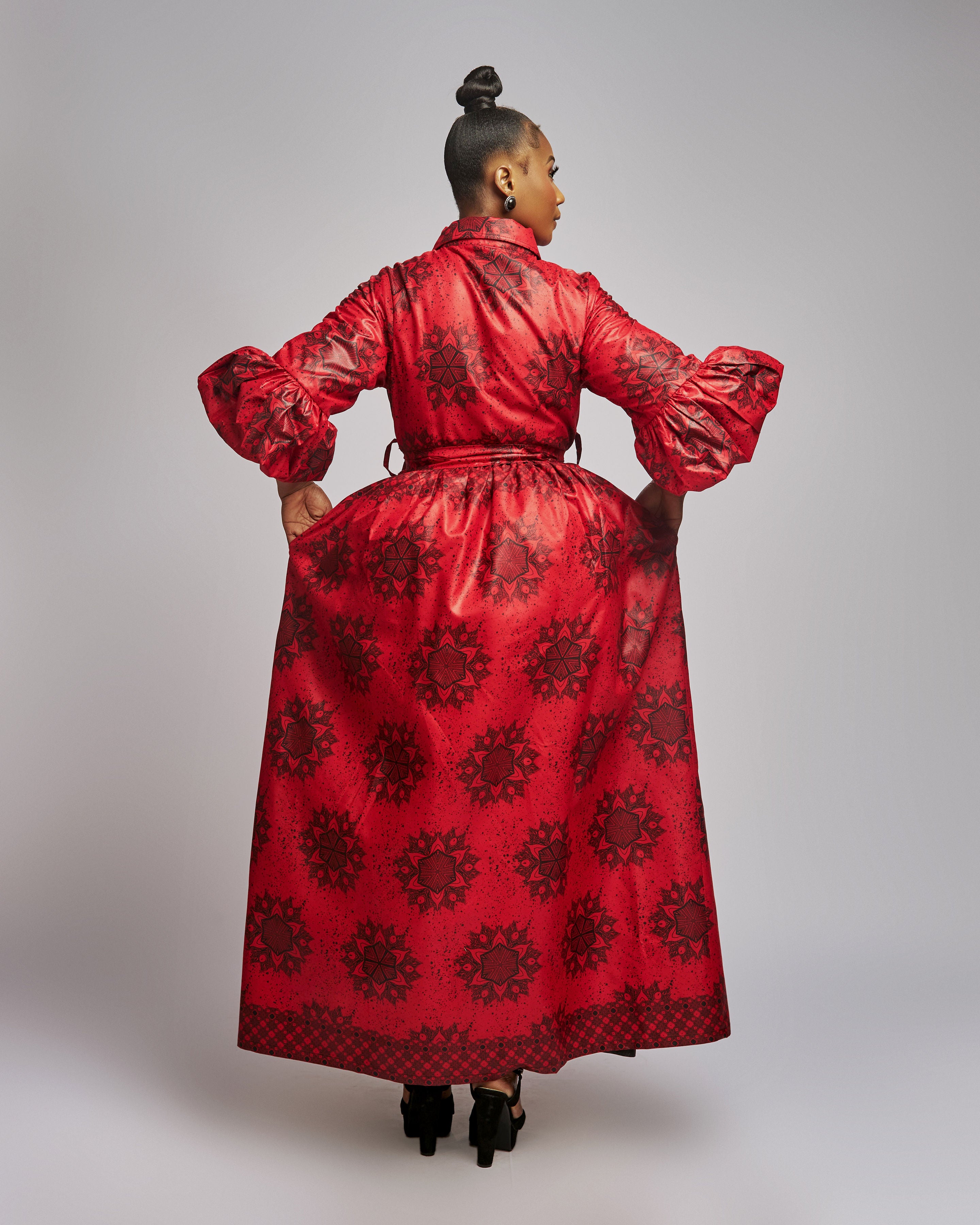 Regal Traditional Ceremony Dress